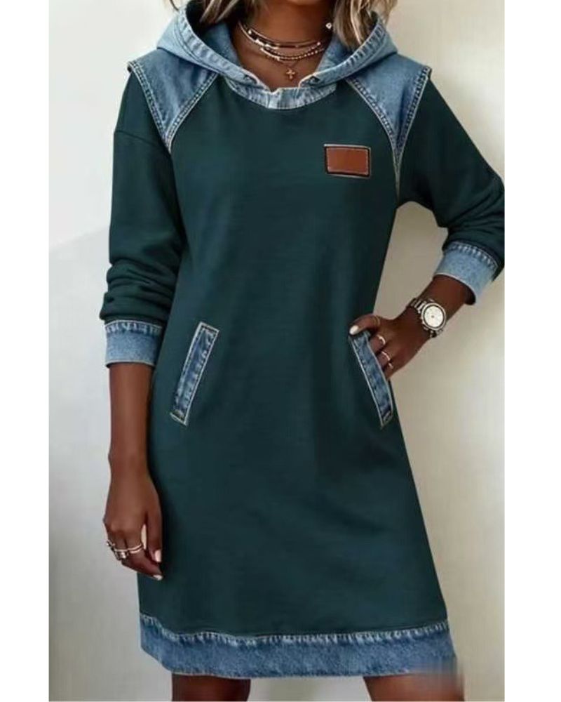 Dżinsowa sukienka z kapturem