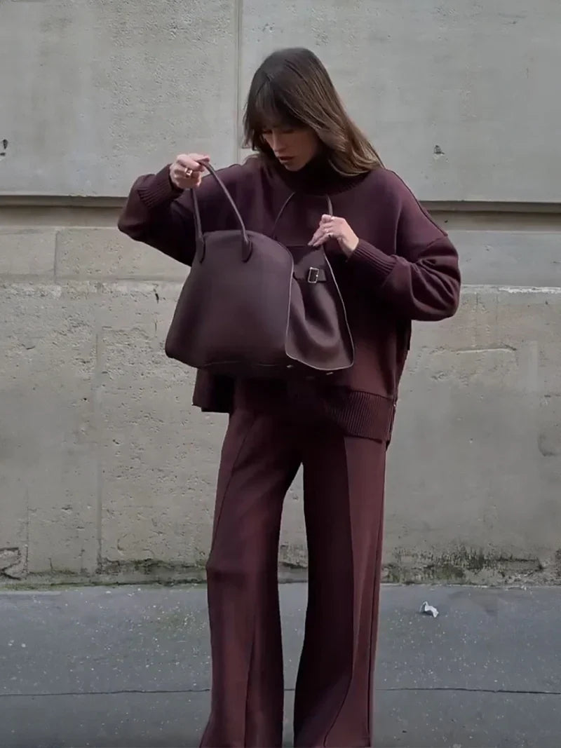 Monika - Komplet luźnej bluzy i spodni pasujących do siebie