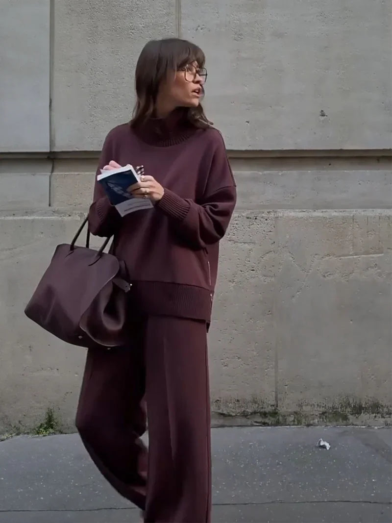 Monika - Komplet luźnej bluzy i spodni pasujących do siebie